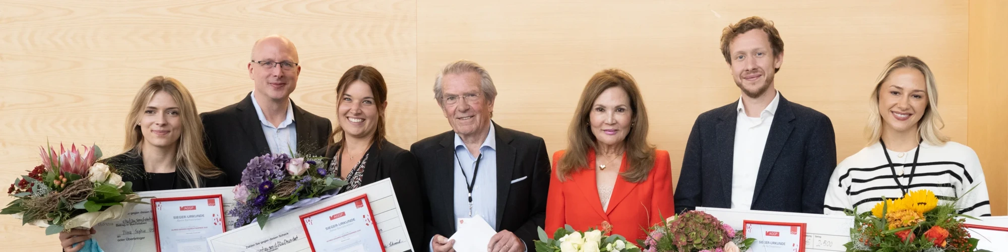 Können sich über den Nachwuchspreis für Dialogmarketing freuen: die AGGP-Gewinner 2025